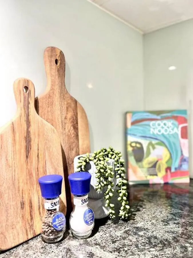 216 Hastings Street Luxury Apartment Walk To Beach Noosa Heads Australia