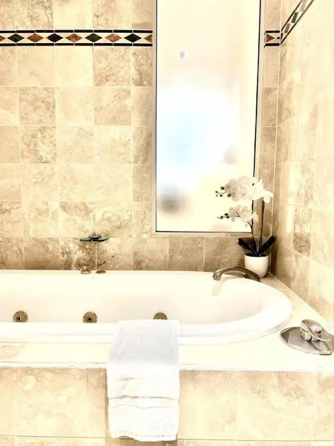 216 Hastings Street Luxury Apartment Walk To Beach Noosa Heads