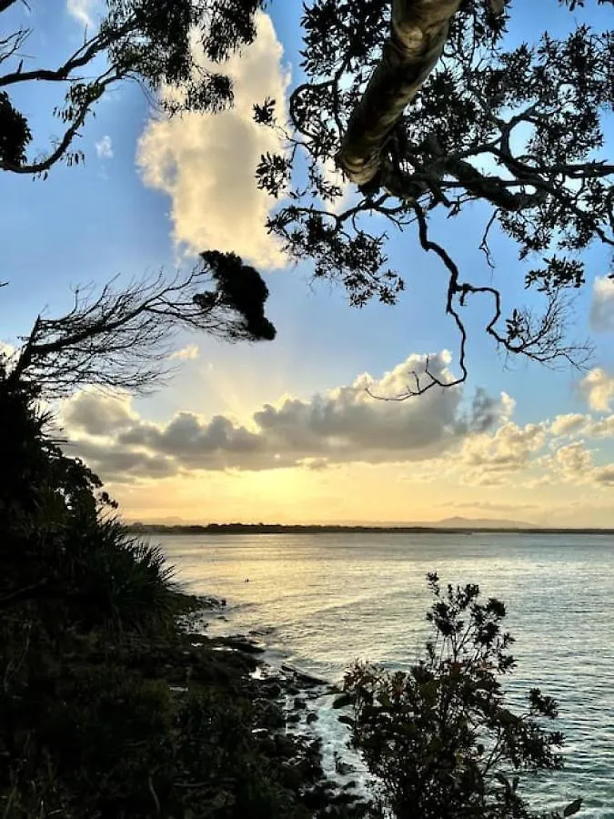 216 Hastings Street Luxury Apartment Walk To Beach Noosa Heads 0*,  Australia